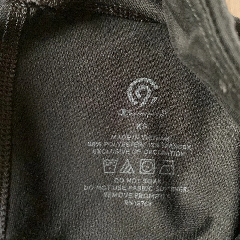 Woman’s Champion leggings - Picture 2 of 4